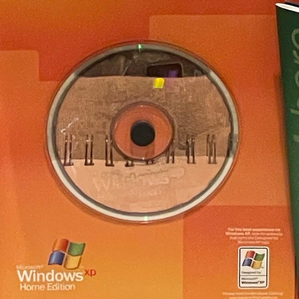 PC 2002 Microsoft Windows Home Edition Operating System + Windows Media Player 9 - Picture 7 of 14